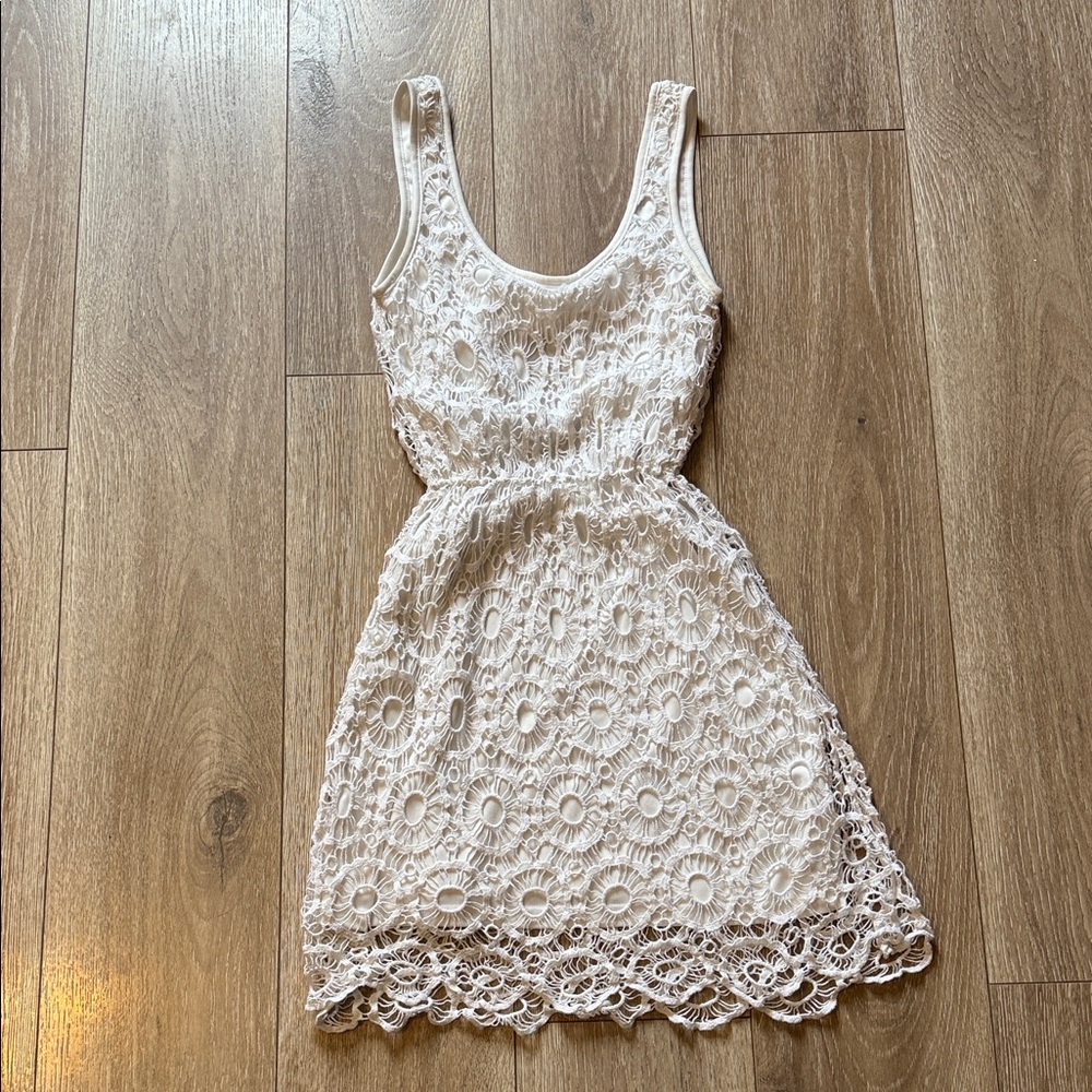 LC Lauren Conrad Cream Lace Detail Top